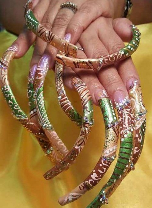 Длинные ногти