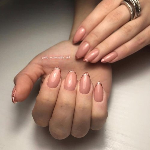 Френч на короткие ногти миндаль