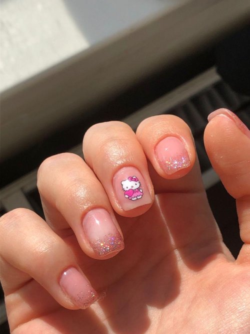 Маникюр hello kitty