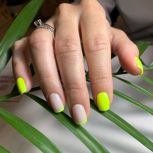 Салатовый маникюр на короткие ногти