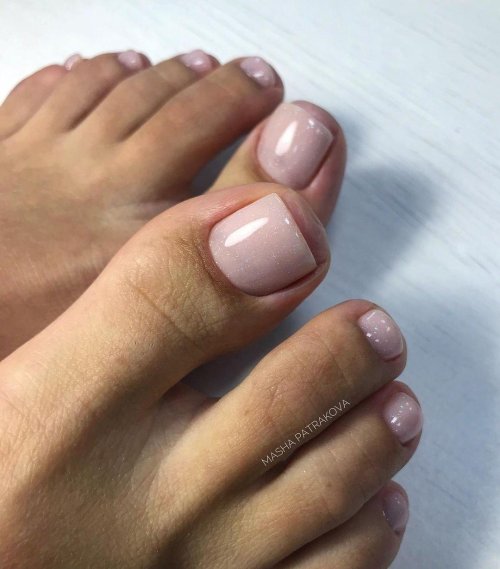 Педикюр однотонный