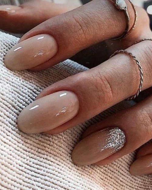 Короткие ногти нюдовый маникюр