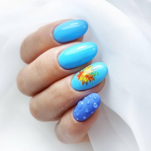 Маникюр с капельками