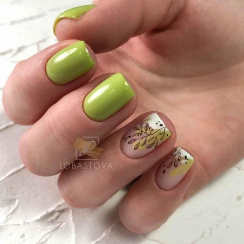 Фисташковый маникюр на короткие ногти