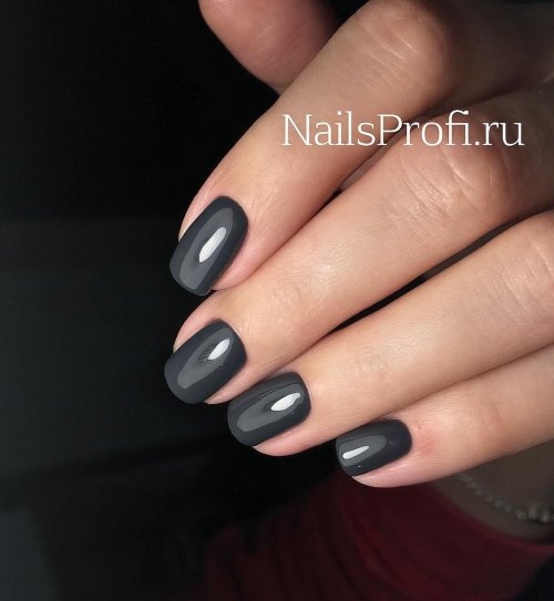 Серый маникюр