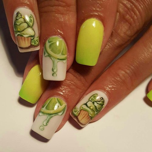Маникюр фрукты