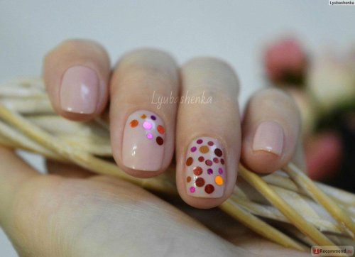 Нежный летний маникюр на короткие ногти