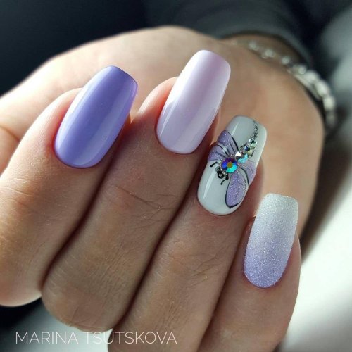 Маникюр со стрекозой