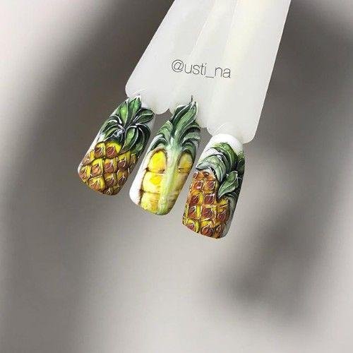 Маникюр с ананасом
