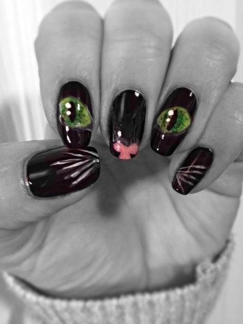 Маникюр кошачий глаз