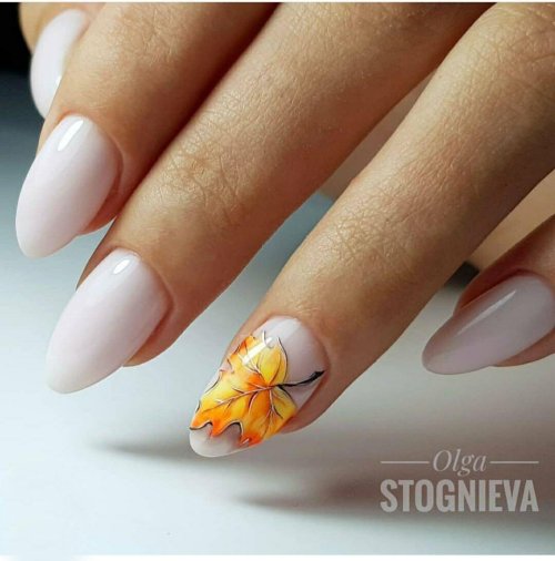Ногти с листиками осенние