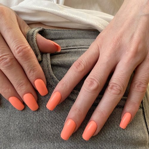 Коралловые длинные ногти