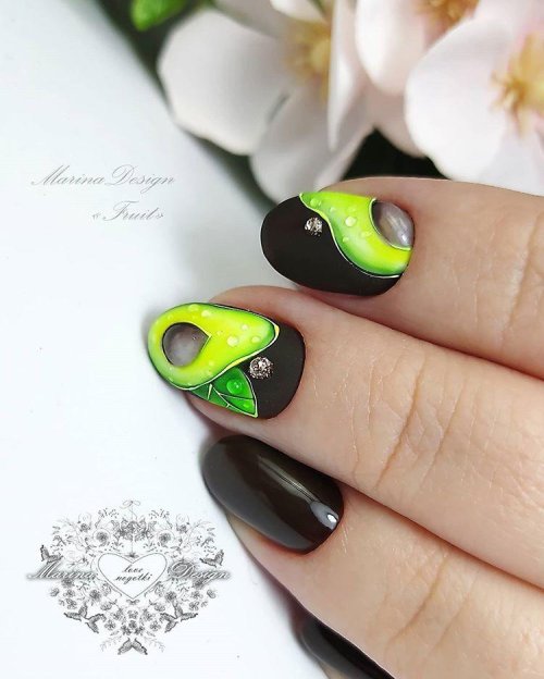 Маникюр авокадо