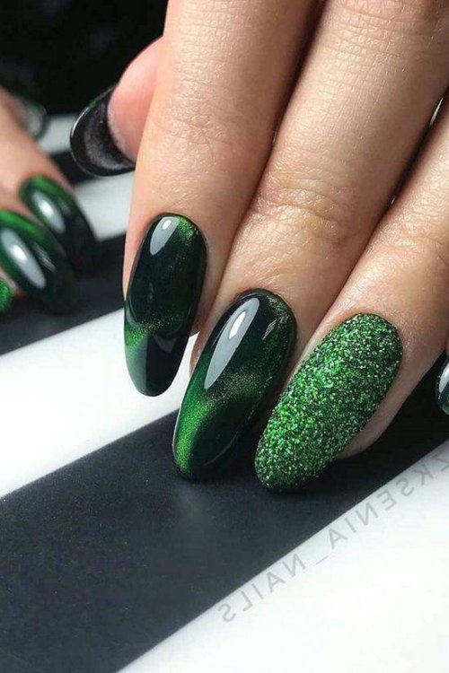 Маникюр зеленый дизайн
