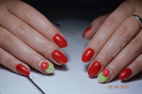 Маникюр коралловый