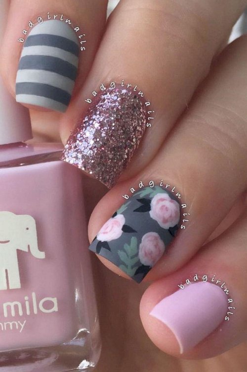 Серорозовый маникюр