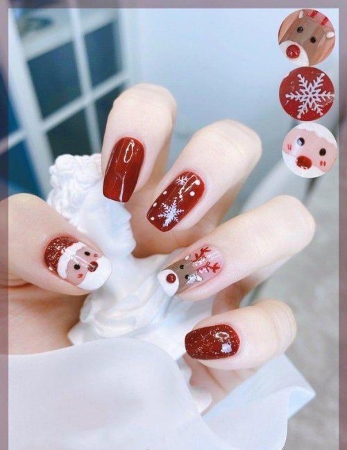 Маникюр со снежинками