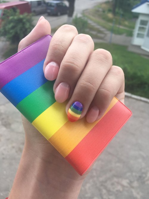 Ногти радужные