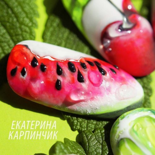 Экзотические фрукты на ногтях