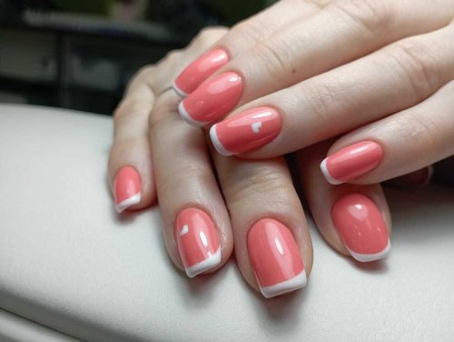 Французский маникюр на короткие ногти