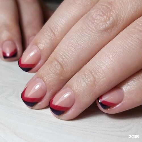 Маникюр косой френч