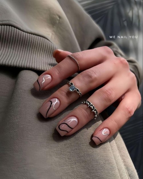 Короткие квадратные ногти