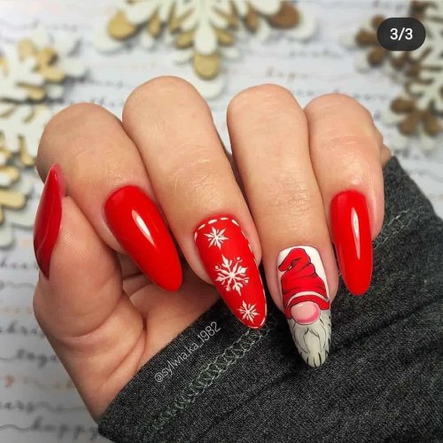 Красный маникюр миндаль зимний