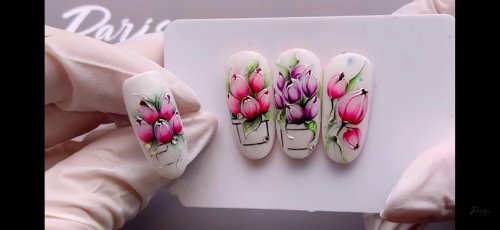 Маникюр с акварельной росписью