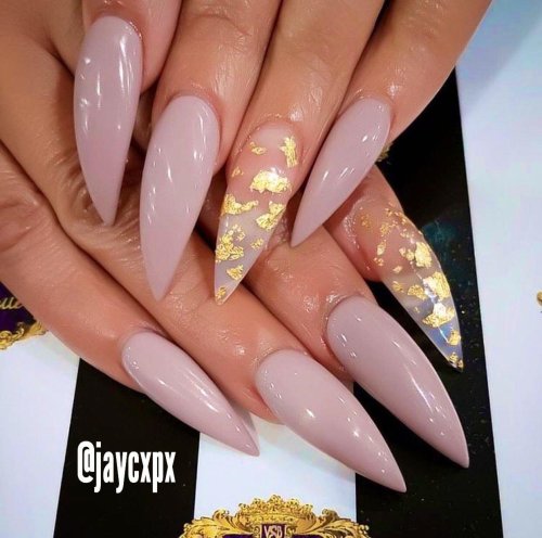 Стилет миндаль