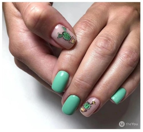 Мятный маникюр на короткие ногти