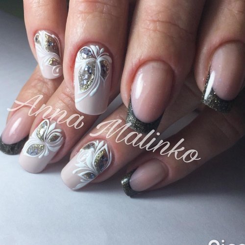 Анна малинко ногти