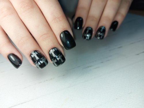 Готический маникюр