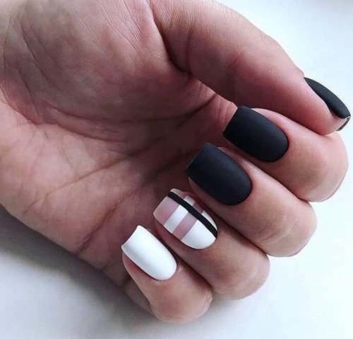 Матовый маникюр на короткие квадратные ногти