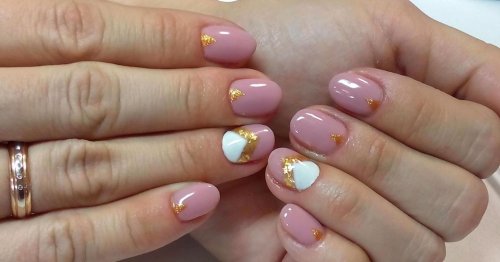 Маникюр на короткие широкие ногти