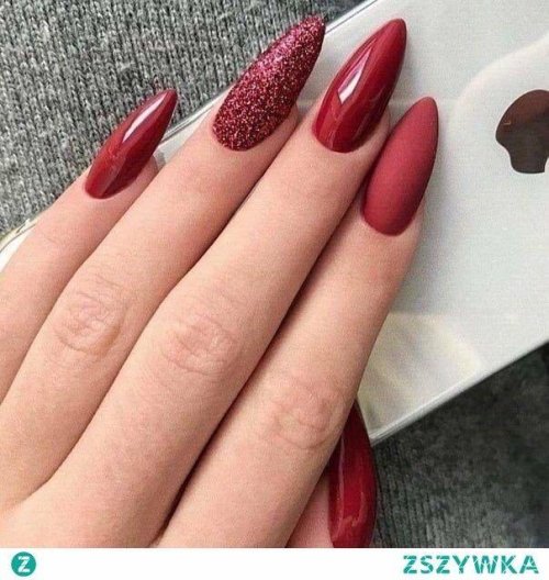 Красные ногти маникюр