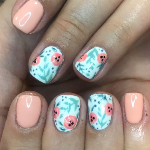 Летние ногти короткие